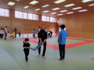 親子運動あそび教室の様子(写真)