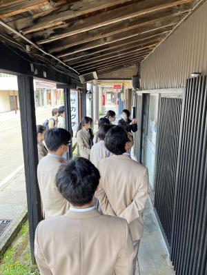 まち歩きの様子(写真)