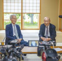 集団疎開をした人たちが体験談を語る（写真）