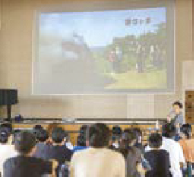 小中学生への参加呼びかけの様子（写真）