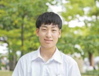 菅野さん（写真）