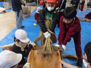 10月14日 稲田小学校（写真）